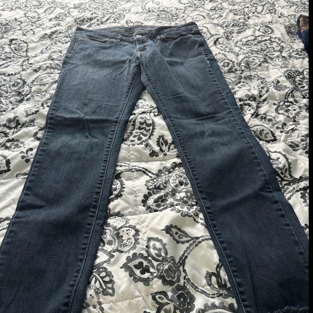 Perfect for Fall! Levis Size 30 Skinny Jean